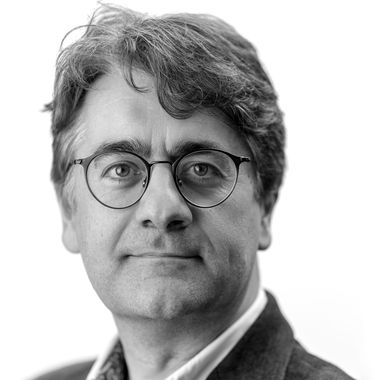 Professor Simon Saunders