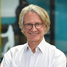 Dr Mark  Slack
