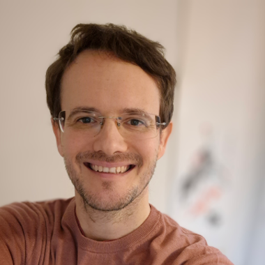 Dr Simon Fothergill