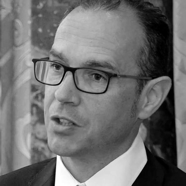 Mark  Grayson